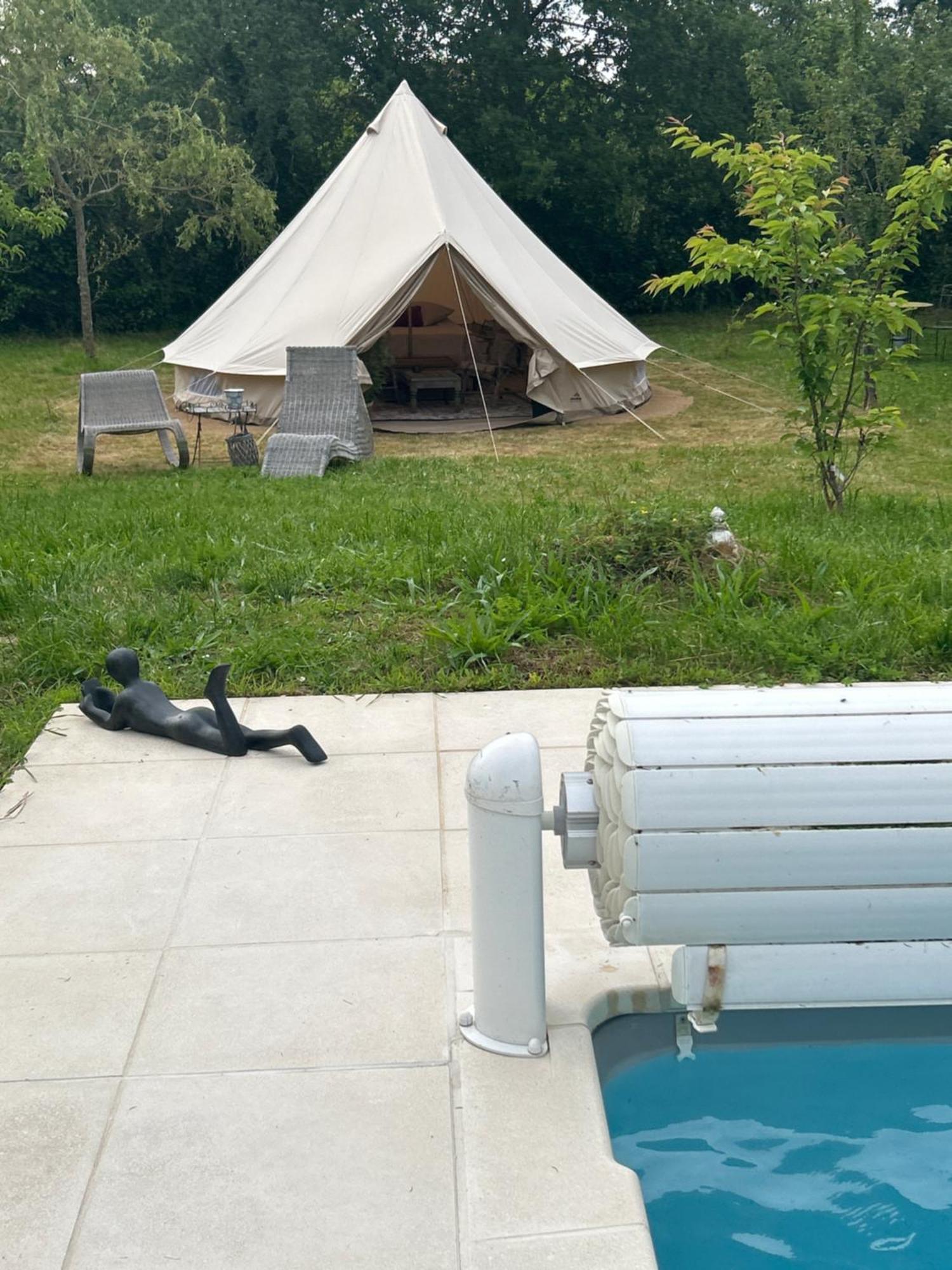 Chambre Au Jardin Tente De Charme Eguzon-Chantome Εξωτερικό φωτογραφία