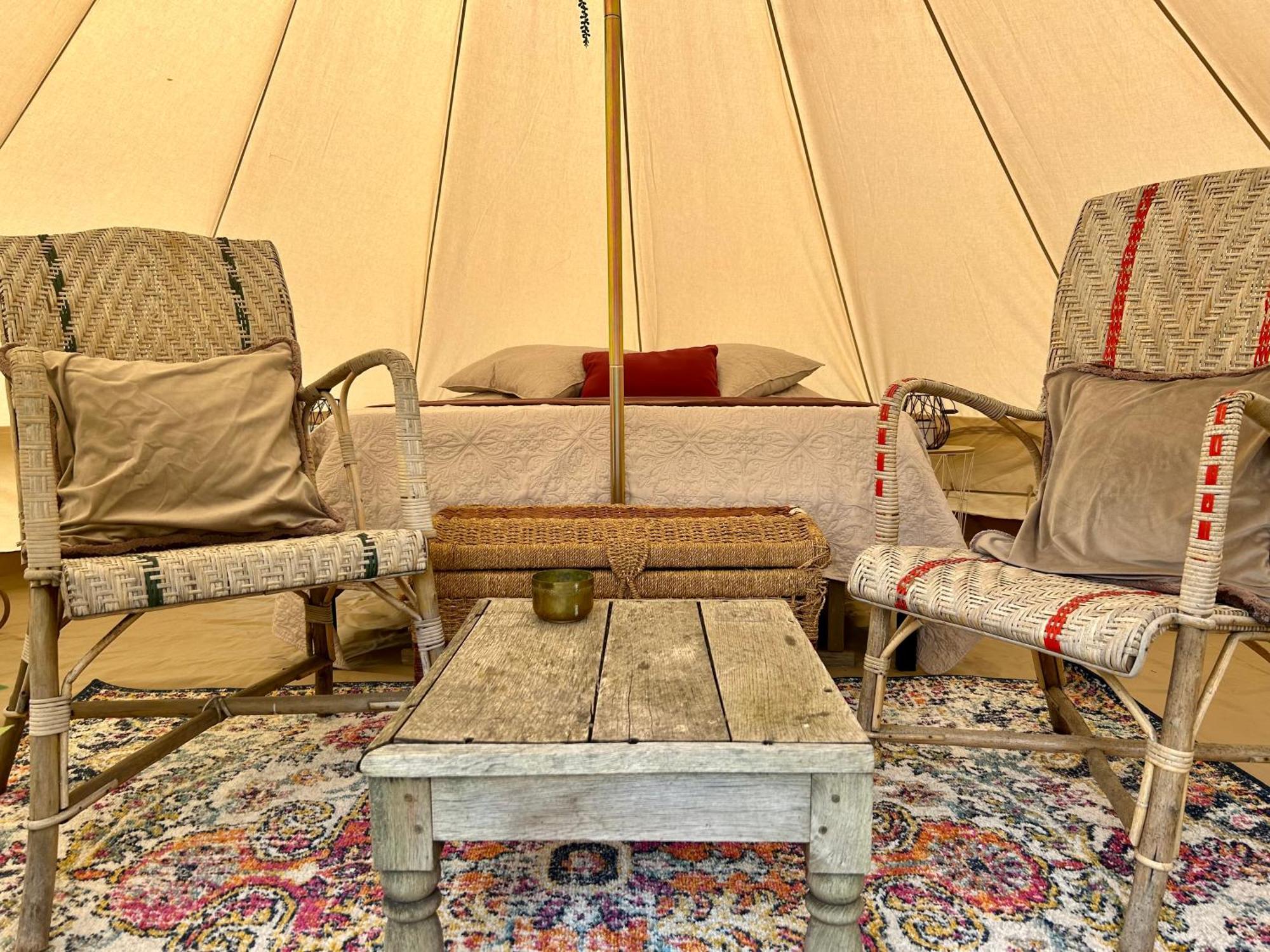 Chambre Au Jardin Tente De Charme Eguzon-Chantome Δωμάτιο φωτογραφία