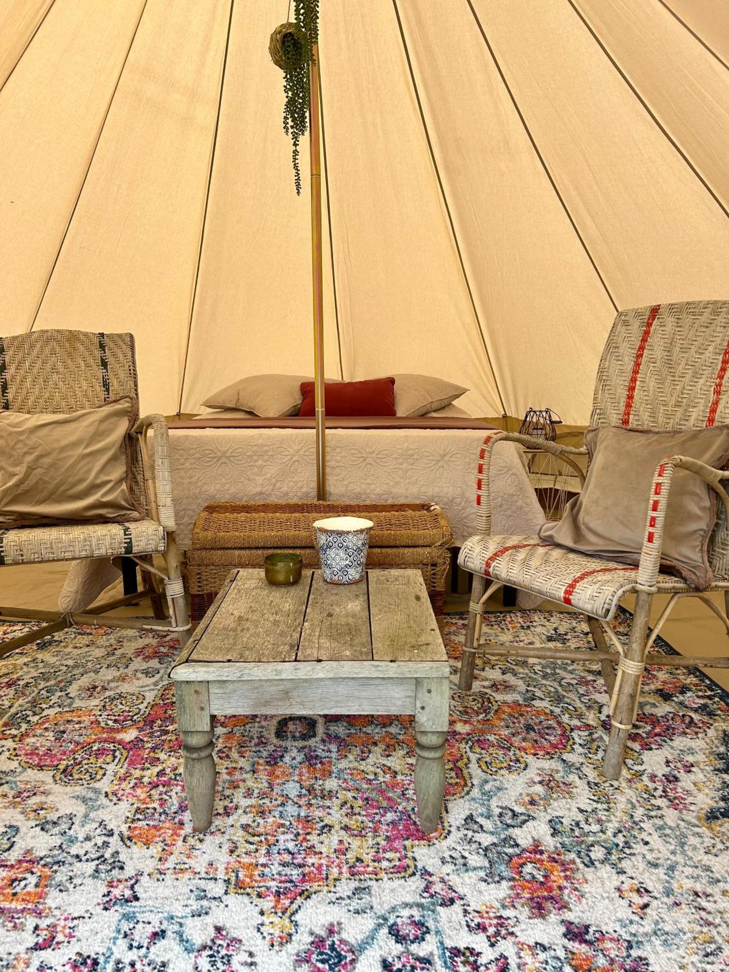 Chambre Au Jardin Tente De Charme Eguzon-Chantome Εξωτερικό φωτογραφία